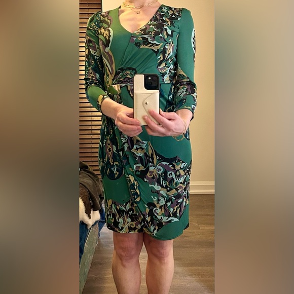 Beautiful Emilio Pucci green dress with beige and black abstract leaf pattern - Picture 9 of 12